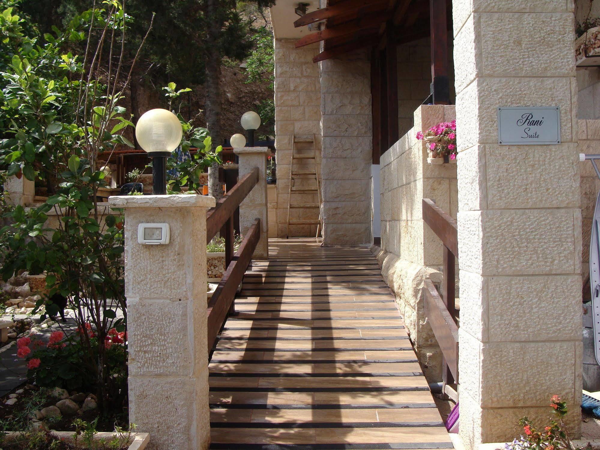 Tamer Guest House ハイファ エクステリア 写真